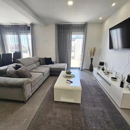 Deluxe In Villa Vodice