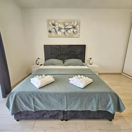 Deluxe In Villa *
