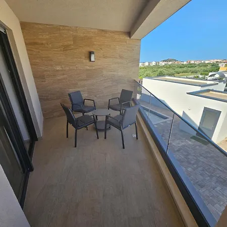Deluxe In Villa